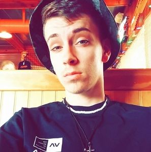 Meet your Posher, Britt